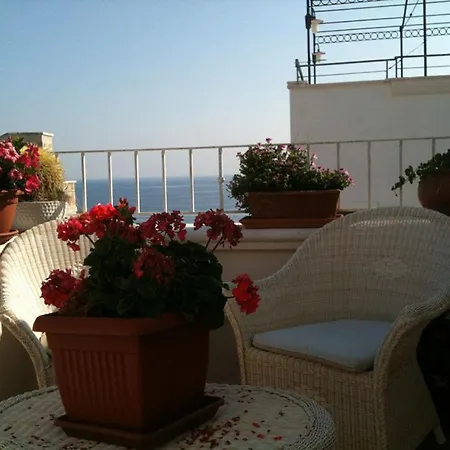 Alojamento de Acomodação e Pequeno-almoço Casa Dorsi Polignano a Mare